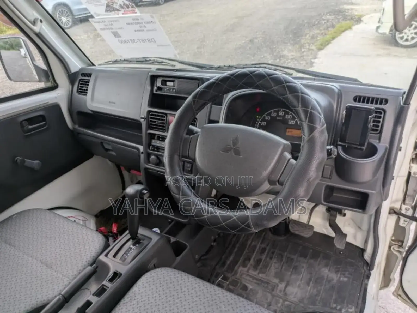 Mitsubishi Truck