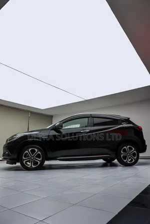 Honda Vezel 2018 Black