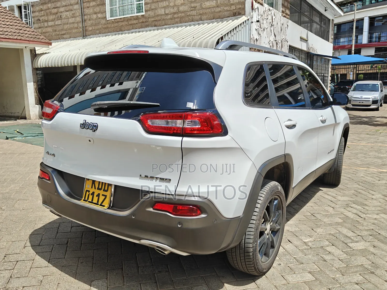 Jeep Cherokee Latitude 4x4 2016 White