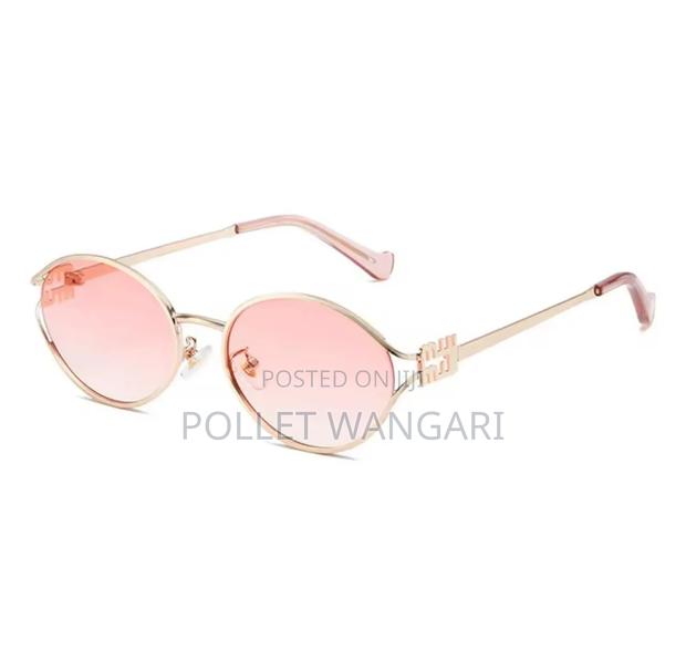 Branded Chic Sunglasses - thumbnail 5