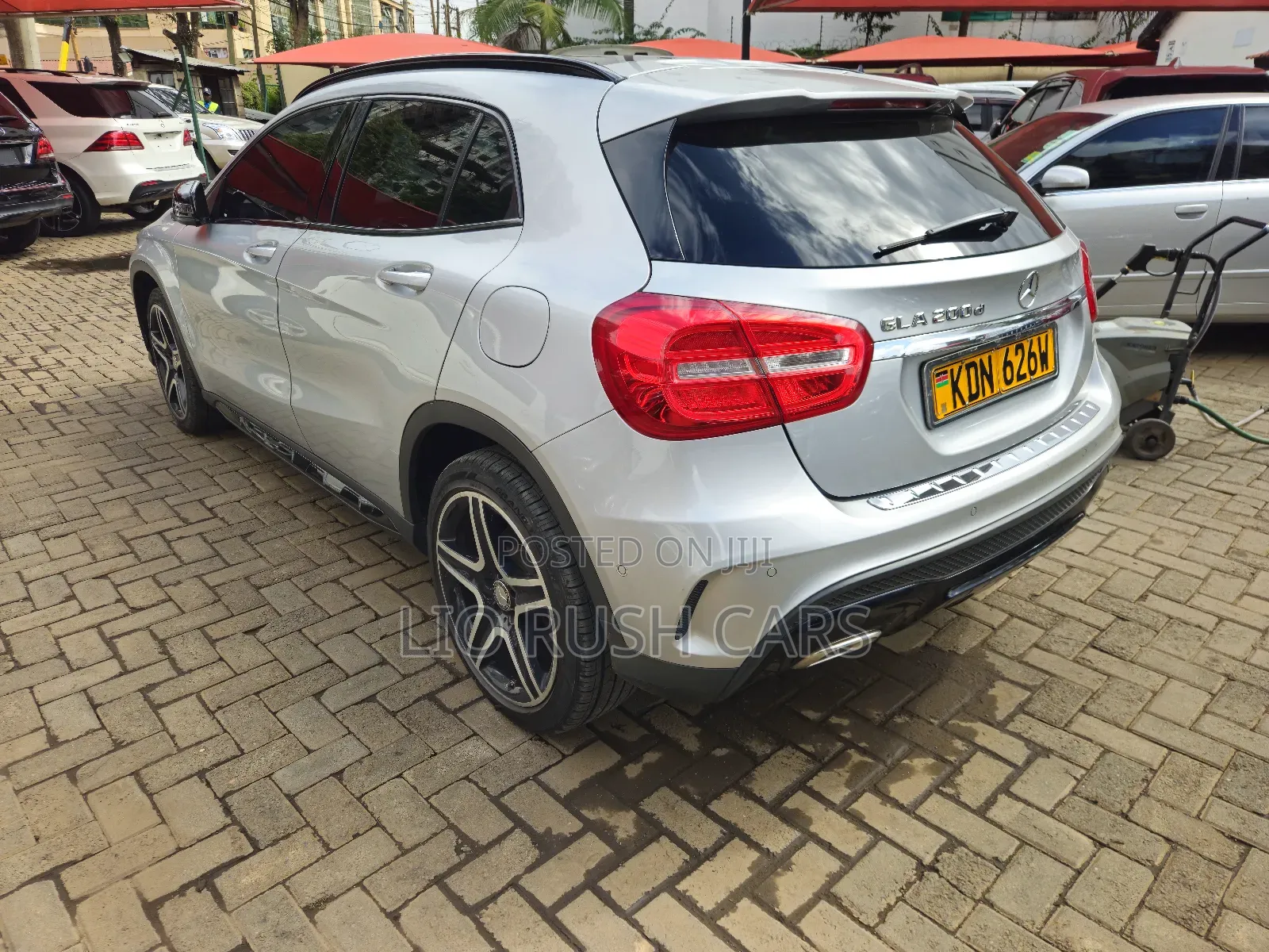 Mercedes-Benz GLA-Class 2017 Silver