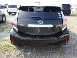 Toyota Aqua 2018 Black