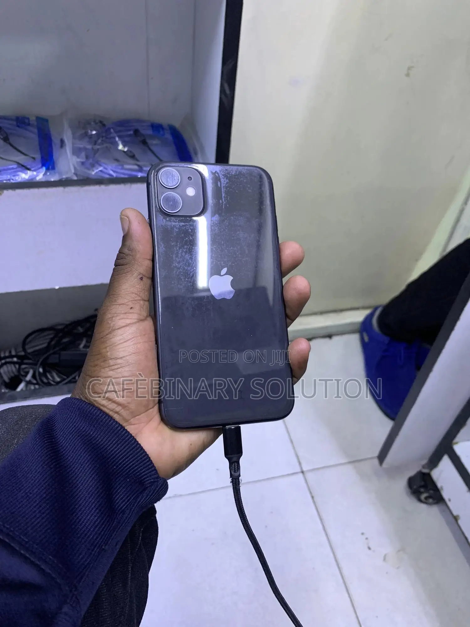 Apple iPhone 11 64 GB Gray
