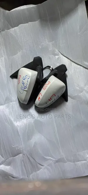 Toyota Passo Moda 2018 Sidemirrors