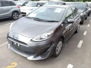 Toyota Aqua 2018 Gray