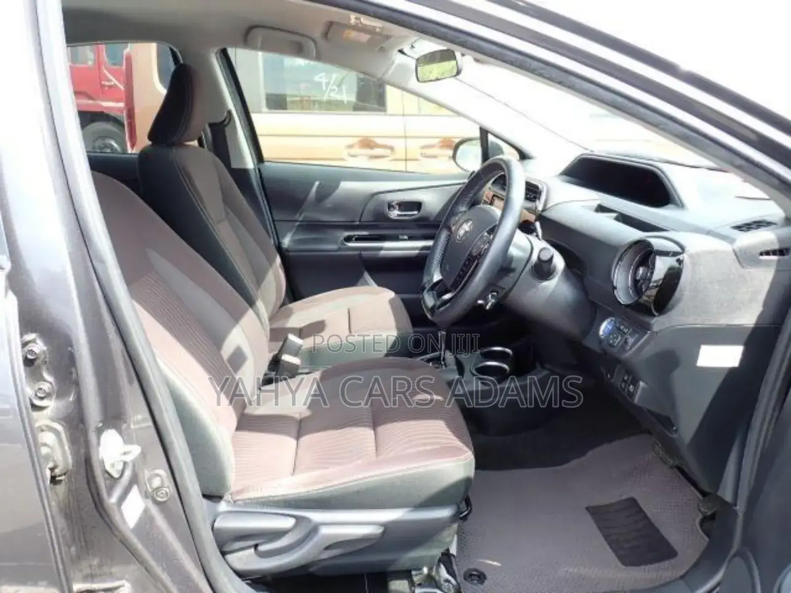 Toyota Aqua 2018 Gray