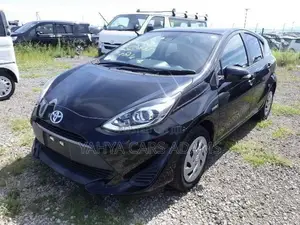 Toyota Aqua 2018 Black