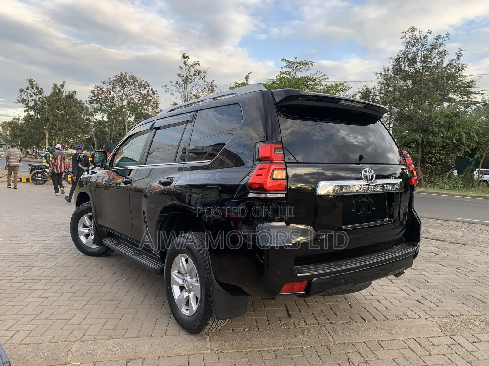 Toyota Land Cruiser Prado 2.8 2018 Black