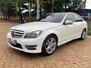 Mercedes-Benz C180 2014 White