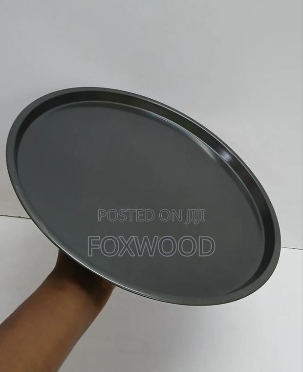 Non Stick Perforated Pizza Pan 31cm - thumbnail 3