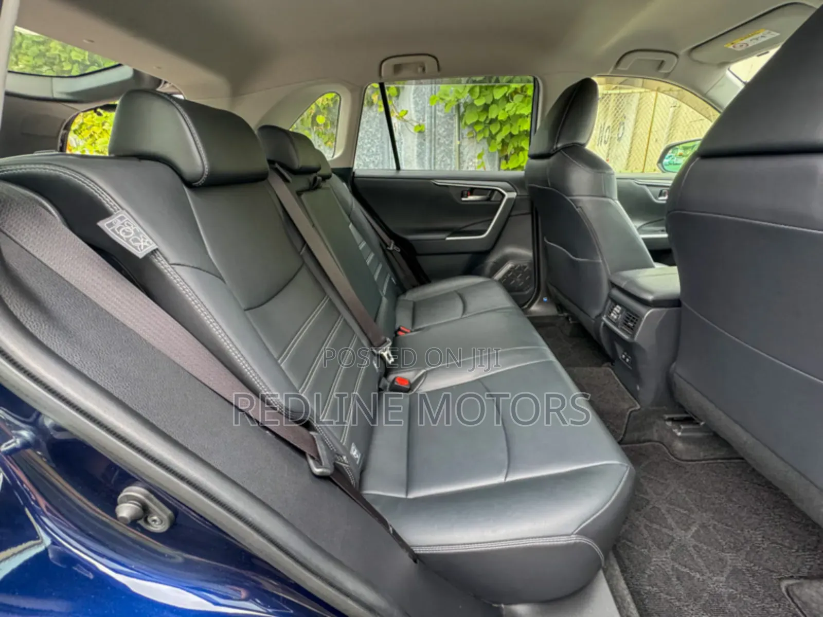 Toyota RAV4 2019 Blue