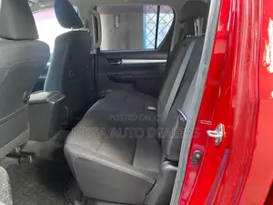 Toyota Hilux 2018 Red