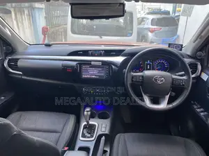 Toyota Hilux 2018 Red