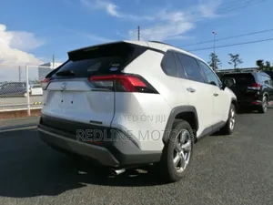 Toyota RAV4 2019 White