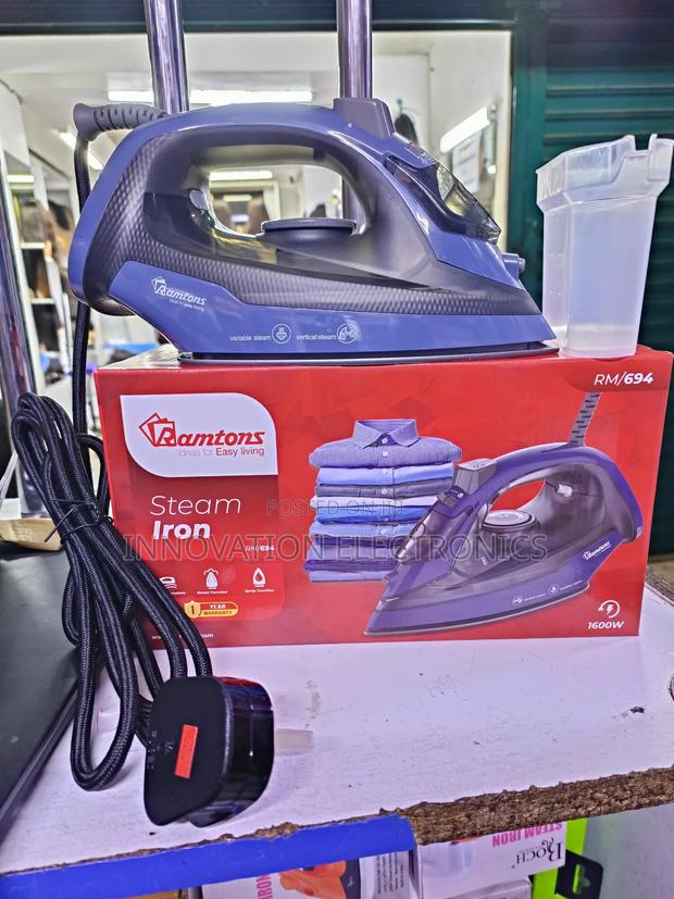 Ramtons Steam Iron Box