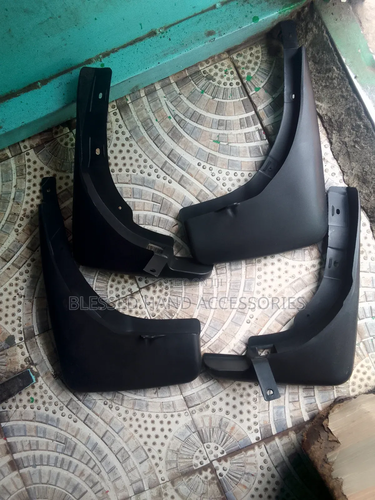 Mudflaps Nissan Xtrail