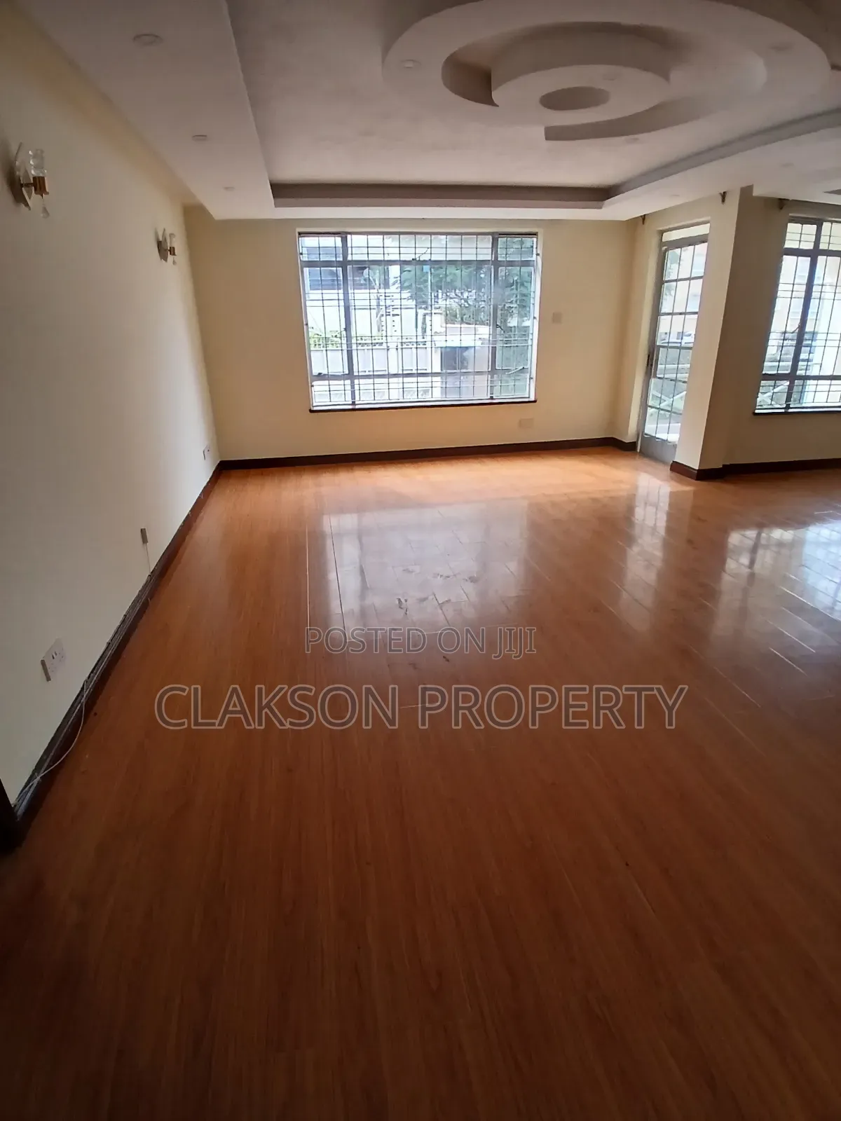 4bdrm Apartment in Riverside for rent