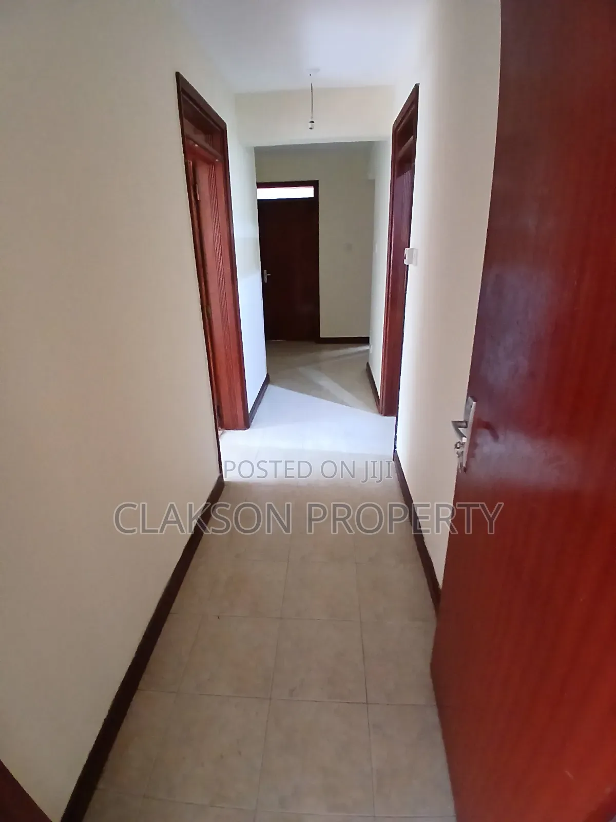 4bdrm Apartment in Riverside for rent