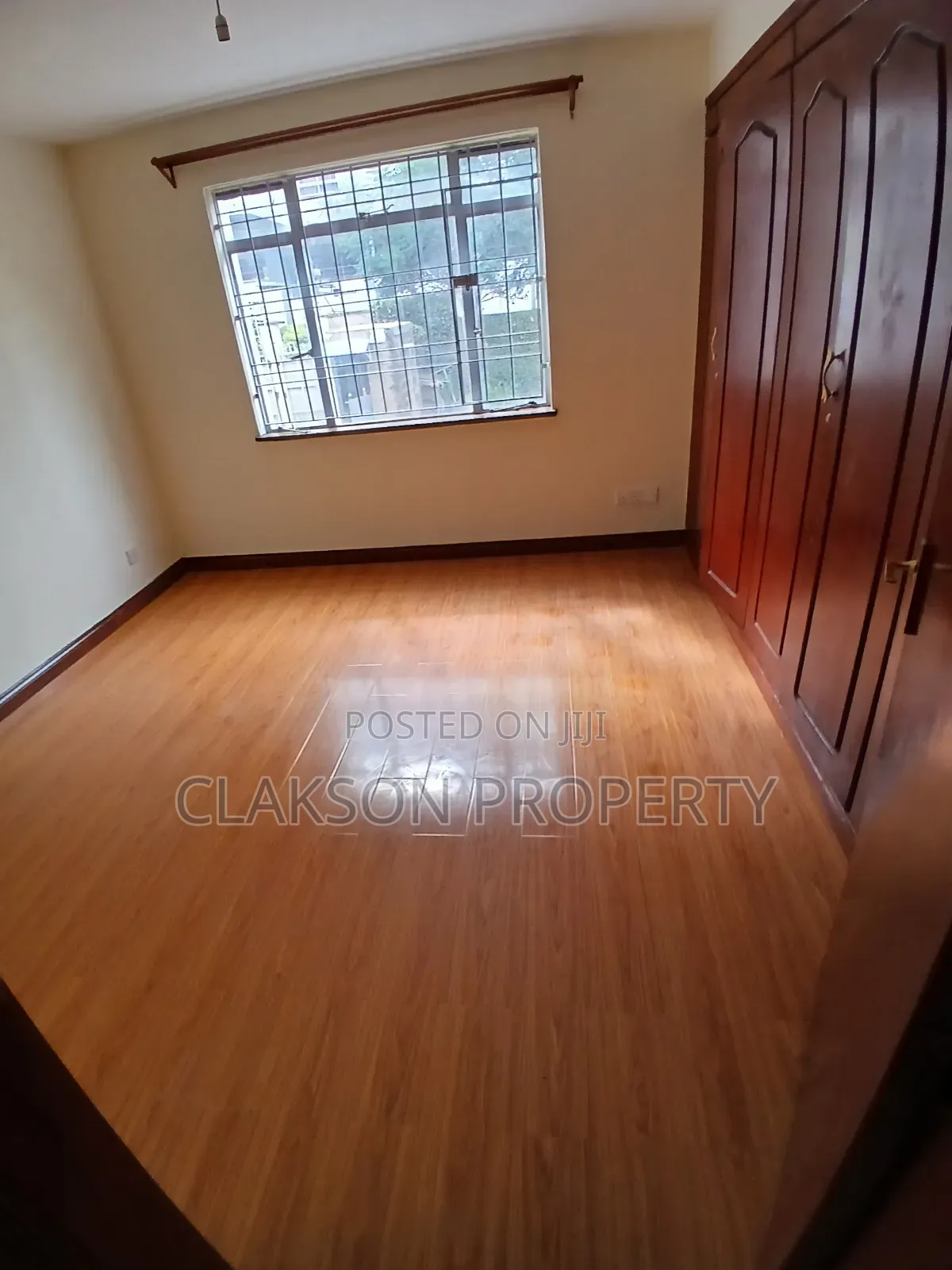 4bdrm Apartment in Riverside for rent
