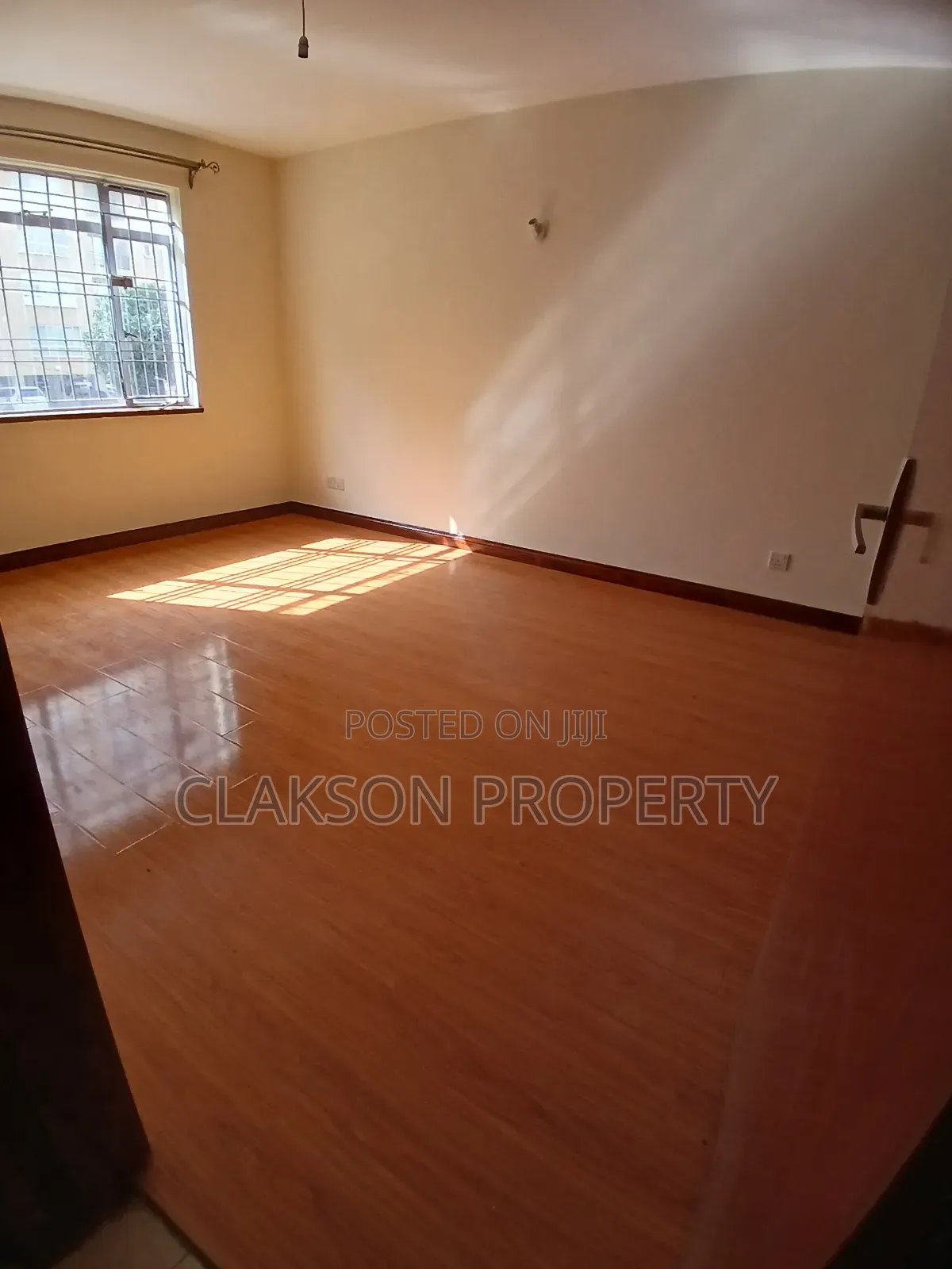 4bdrm Apartment in Riverside for rent
