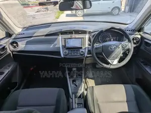 Toyota Corolla Fielder 1.5 Hybrid FWD 2019 Silver