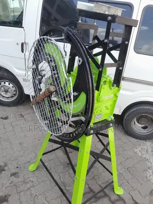 Engine Powered 3blade Chaff Cutter