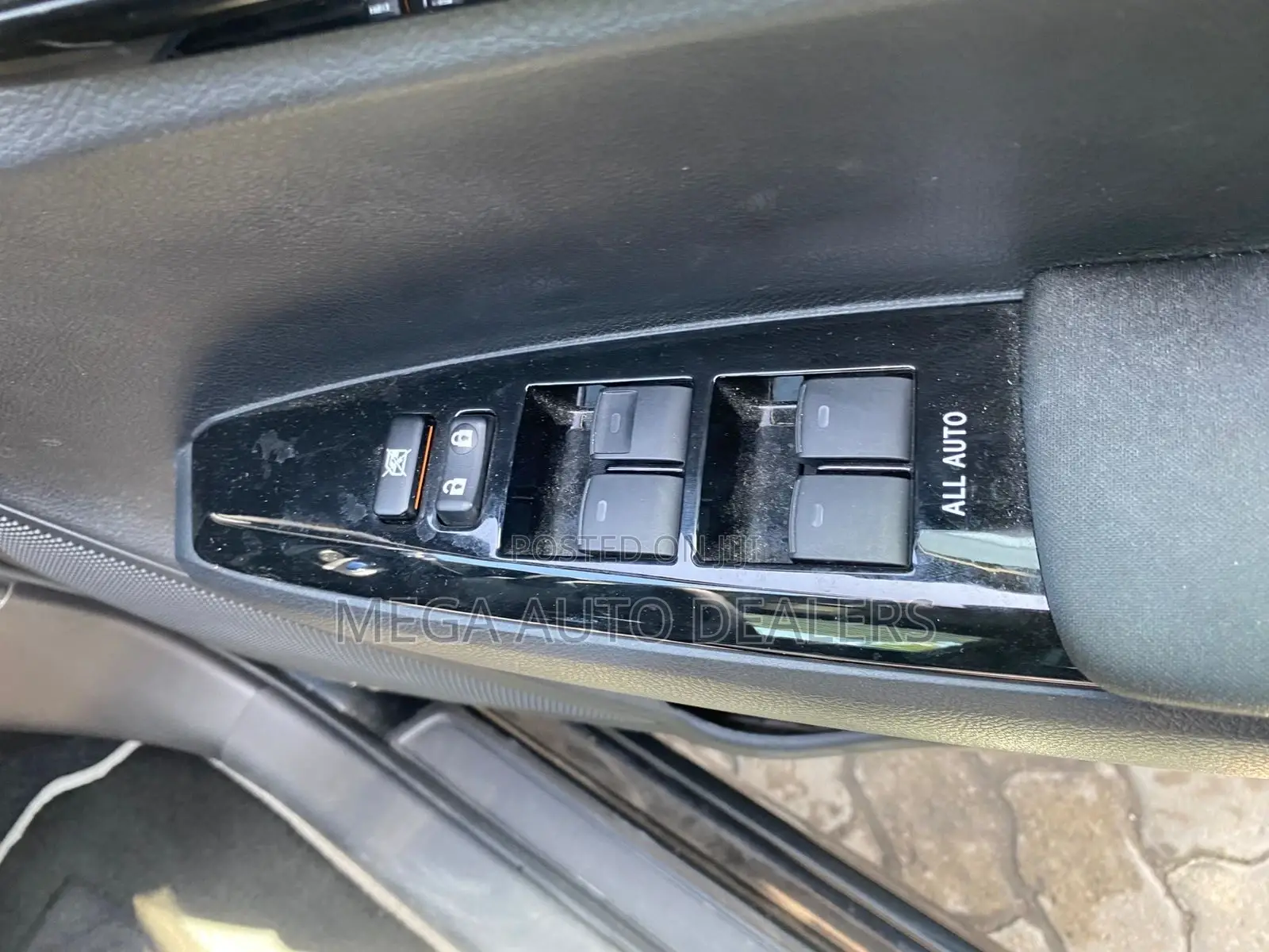 Toyota Corolla Fielder 2018 Black