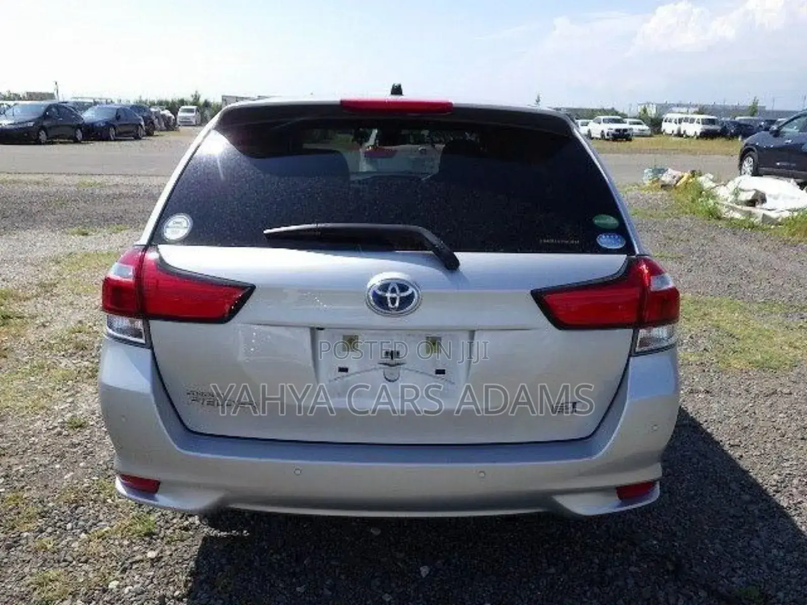 Toyota Corolla Fielder 1.5 Hybrid FWD 2018 Silver