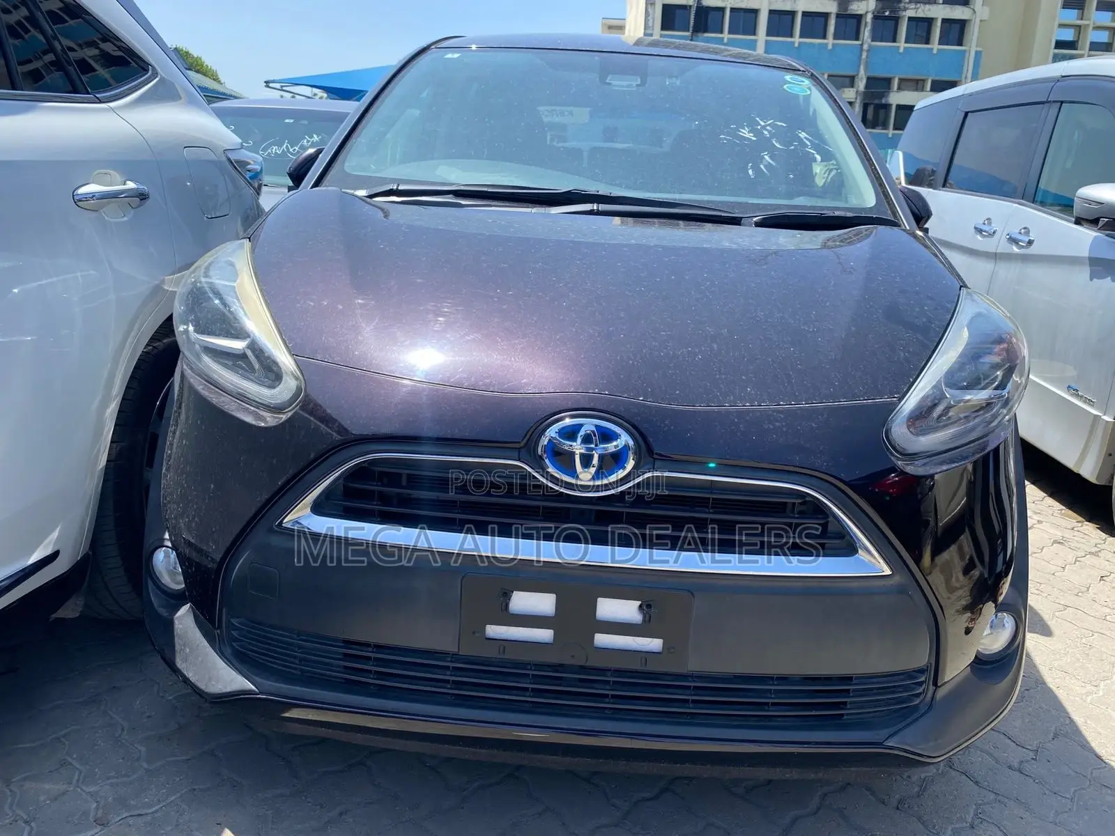 Toyota Sienta 2018