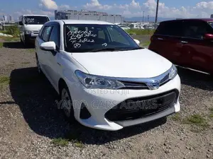 Toyota Corolla Fielder 1.5 Hybrid FWD 2018 White