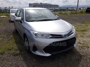 Toyota Corolla Fielder 1.5 Hybrid FWD 2019 Silver