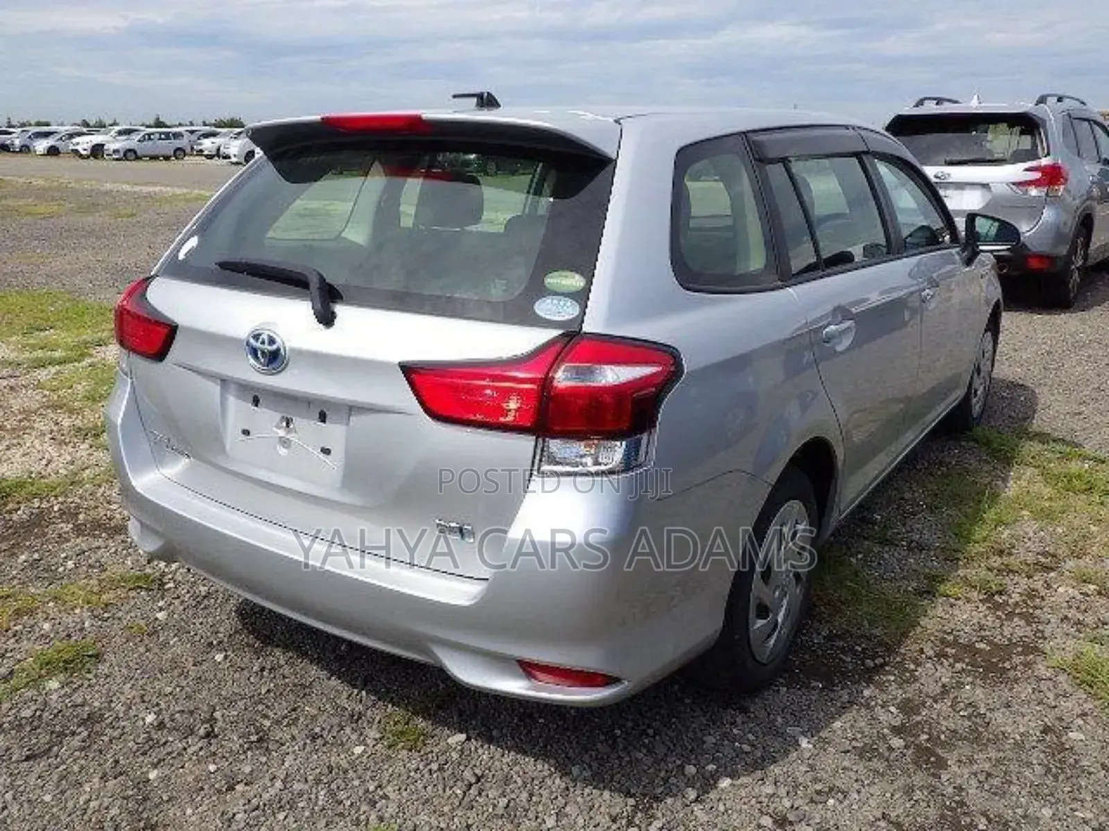 Toyota Corolla Fielder 1.5 Hybrid FWD 2019 Silver