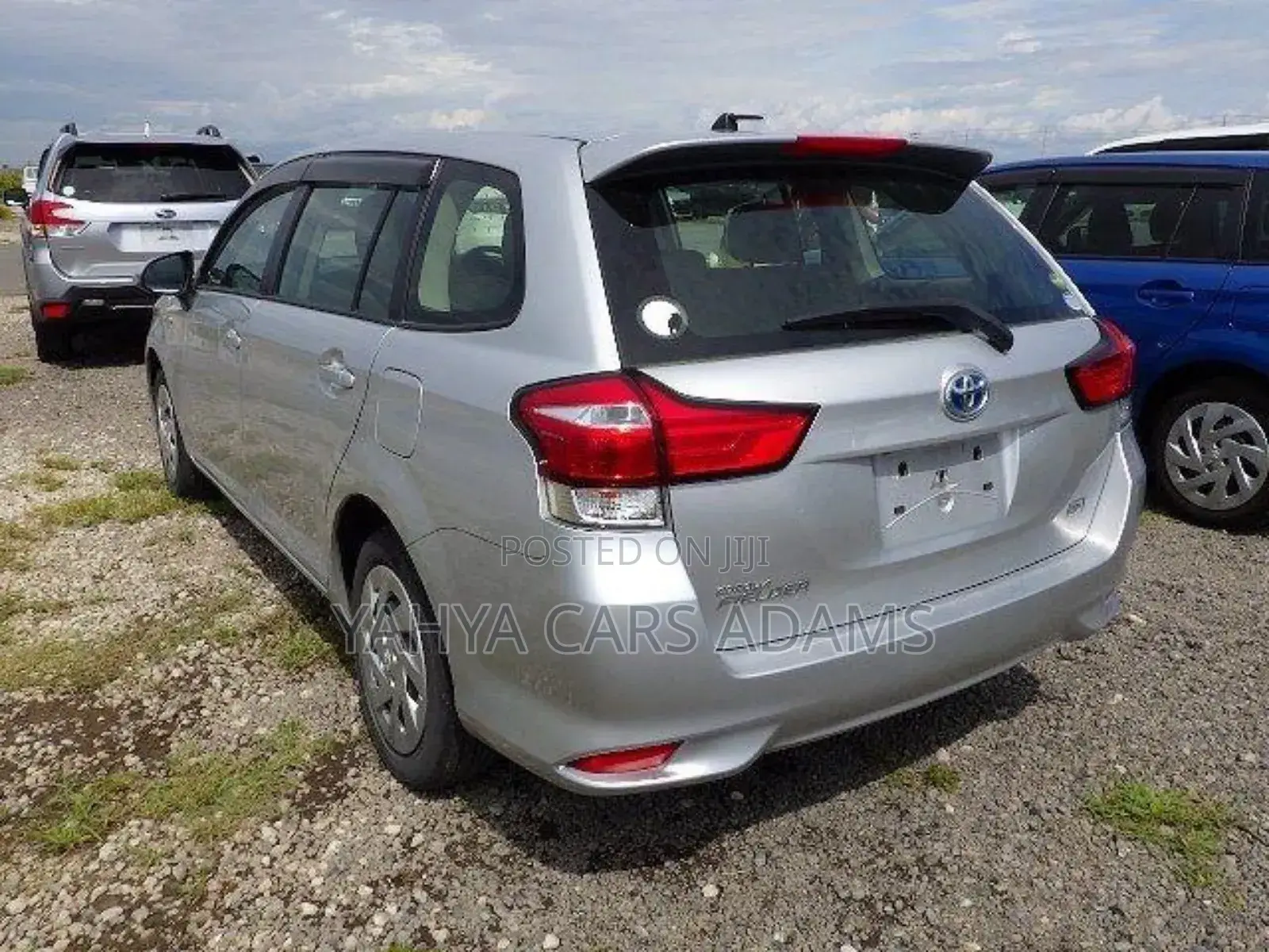 Toyota Corolla Fielder 1.5 Hybrid FWD 2019 Silver