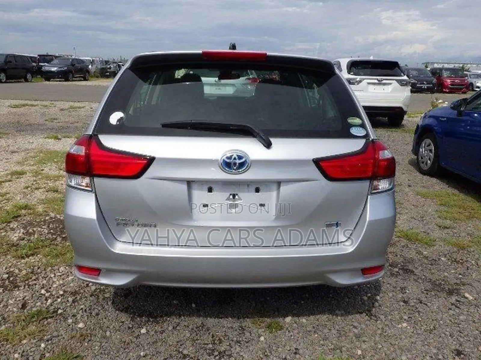 Toyota Corolla Fielder 1.5 Hybrid FWD 2019 Silver