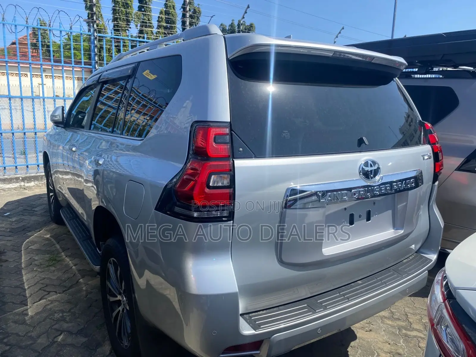 Toyota Land Cruiser Prado 2020 Silver