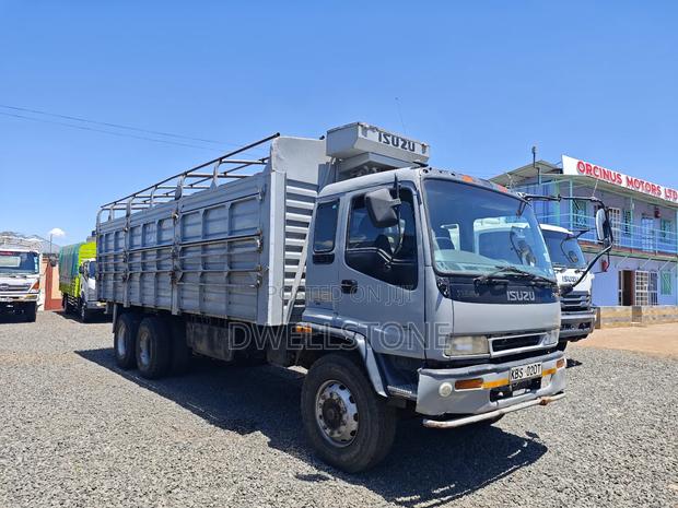 Isuzu FVZ 2010 Grey - thumbnail 3