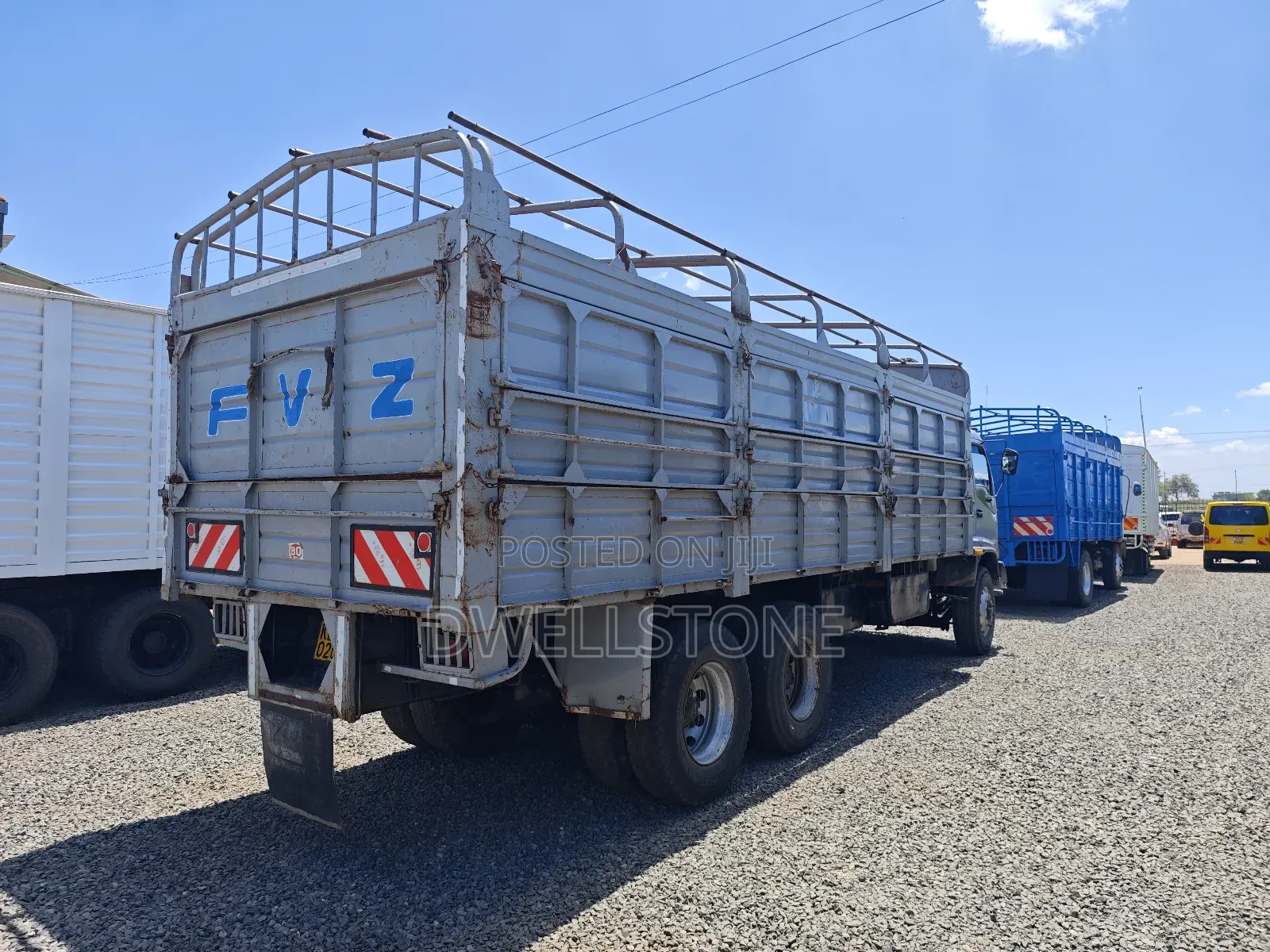 Isuzu FVZ 2010 Grey