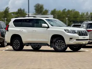 Toyota Land Cruiser Prado 2.7 2019 White