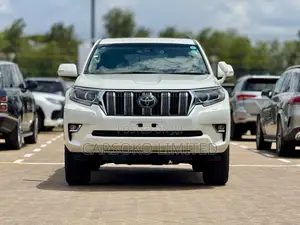 Toyota Land Cruiser Prado 2.7 2019 White