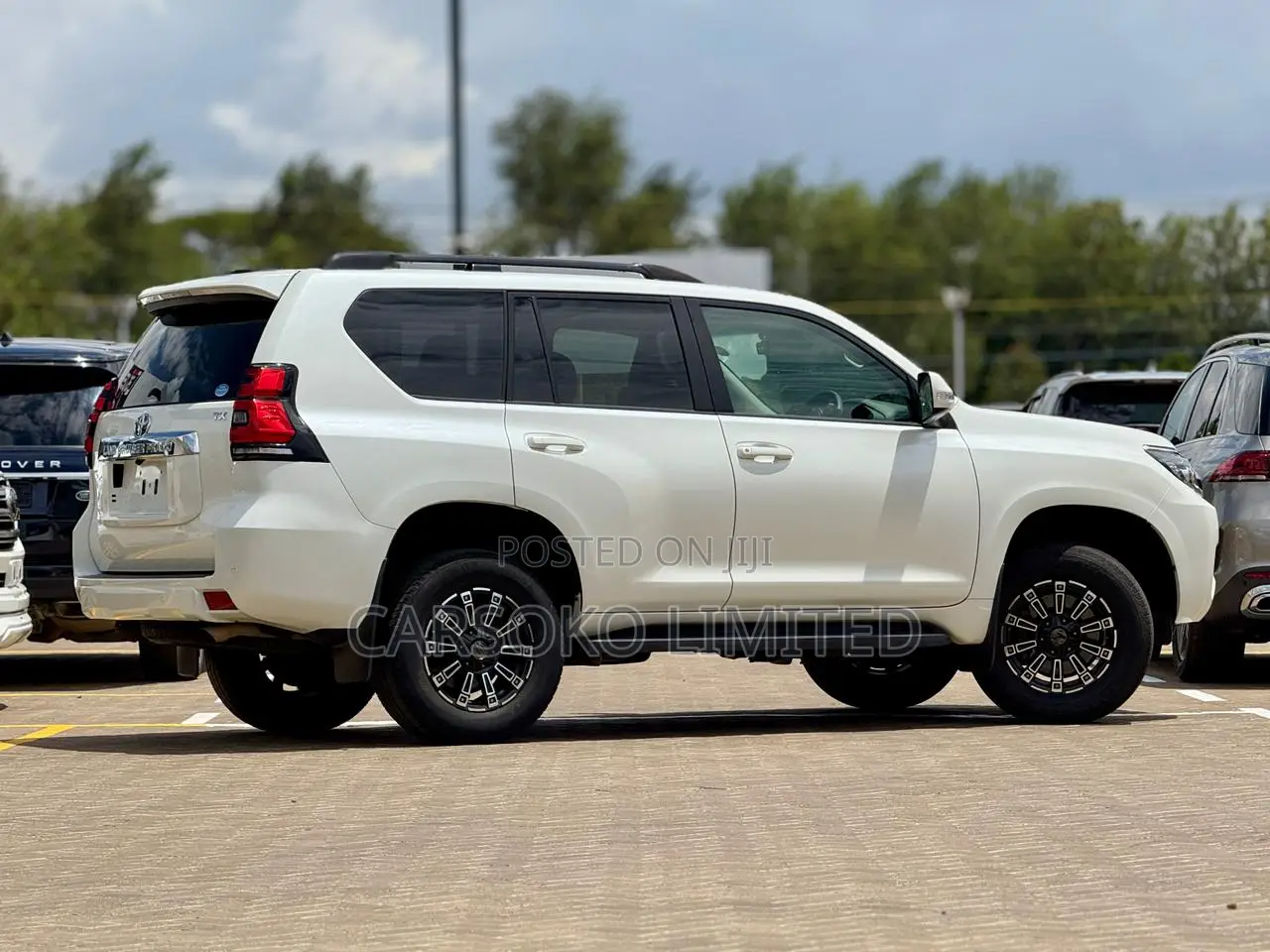 Toyota Land Cruiser Prado 2.7 2019 White