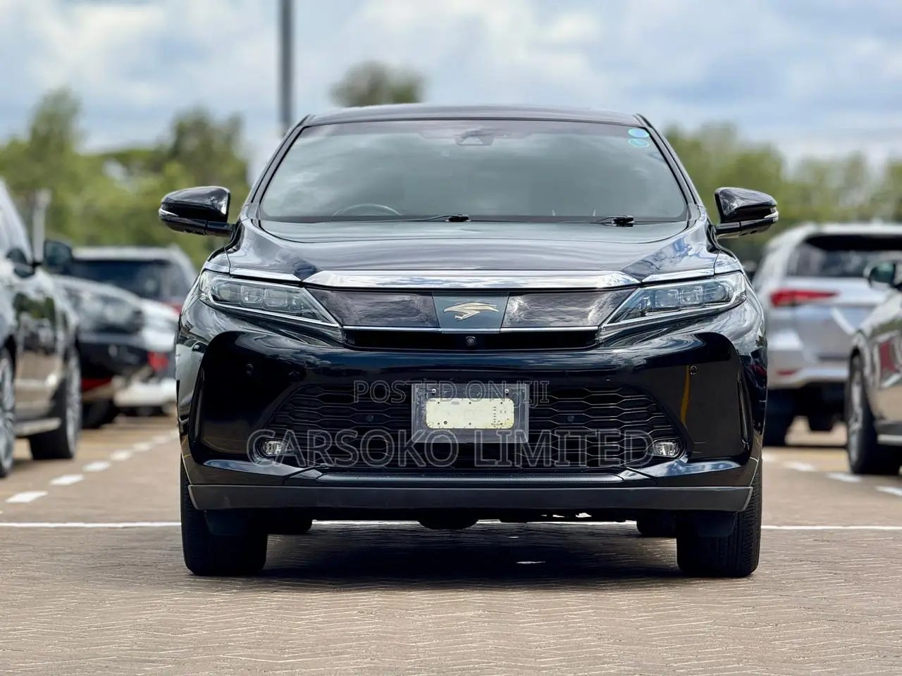 Toyota Harrier 2.0 2019 Black