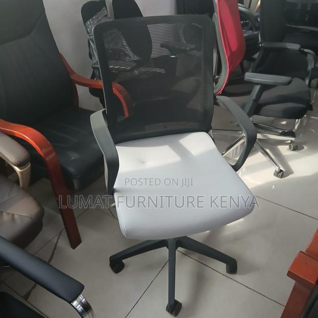 Modern Captain Mesh Staff Office Seat - main view