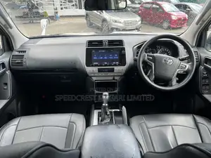 Toyota Land Cruiser Prado 2019 White