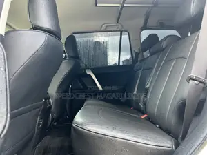 Toyota Land Cruiser Prado 2019 White