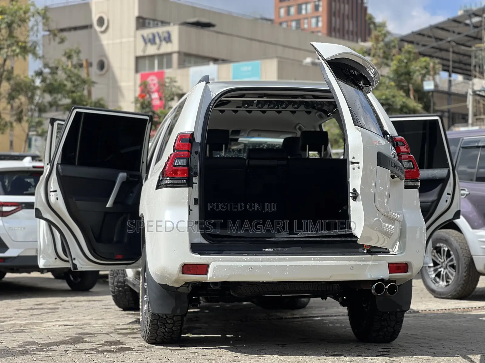 Toyota Land Cruiser Prado 2019 White