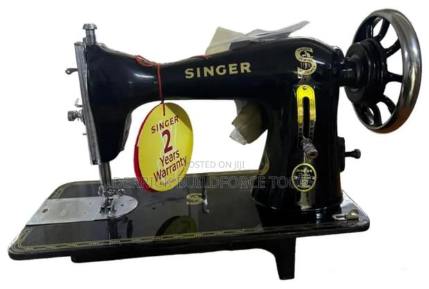 Singer Sewing Machine - main view