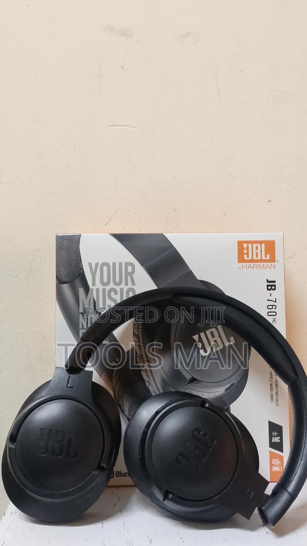 JBL Wireless Over-Ear Noise-Cancelling Headphones. - thumbnail 2