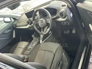 Audi Q2 1.0 TFSI FWD 2019 Black