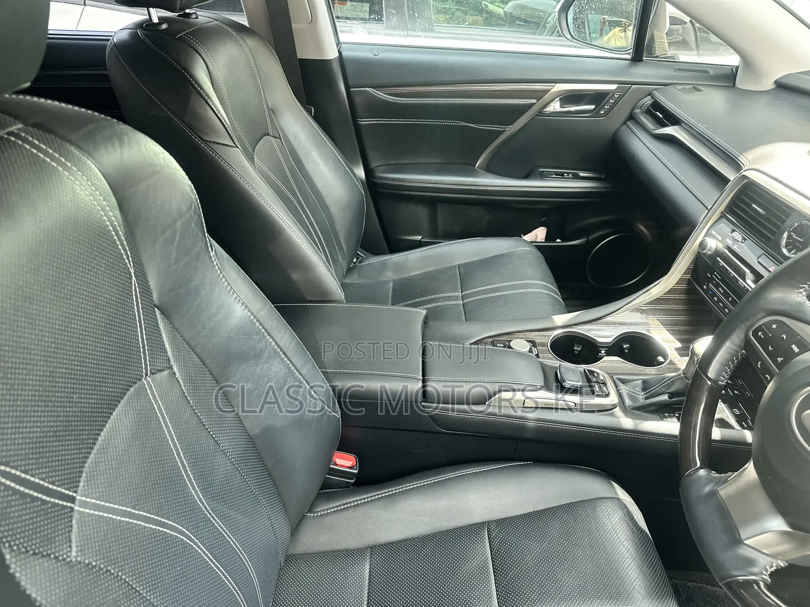 Lexus RX 300 4WD 2019 White