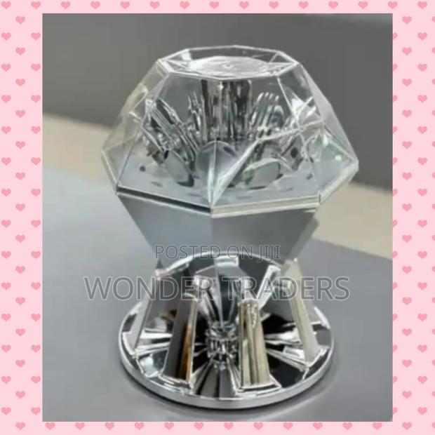 24 PCS Rotating Diamond Cutlery Set. - main view